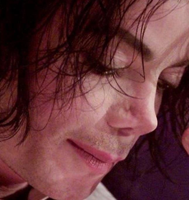 MJ-stunning-emotion-filled-close-up.jpg